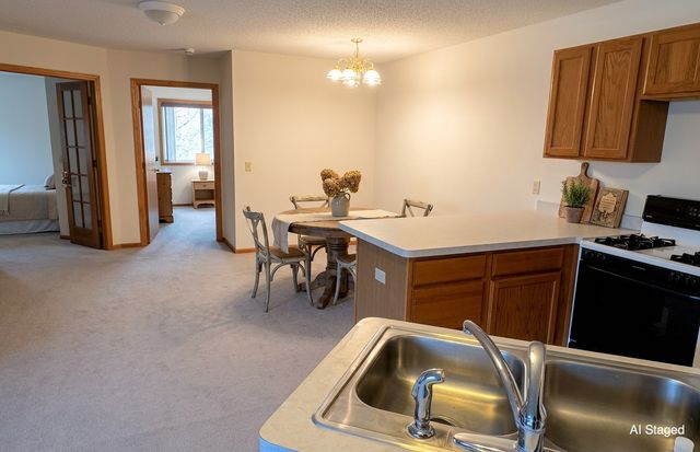6811 York Place N 4, Brooklyn Center, MN 55429