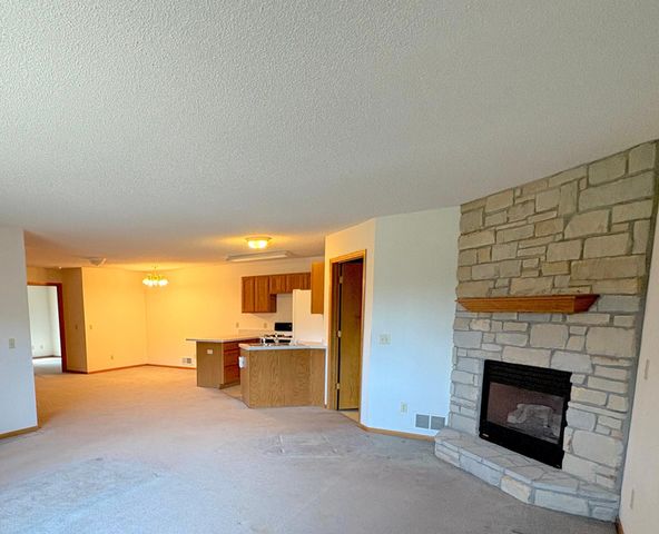 6811 York Place N 4, Brooklyn Center, MN 55429