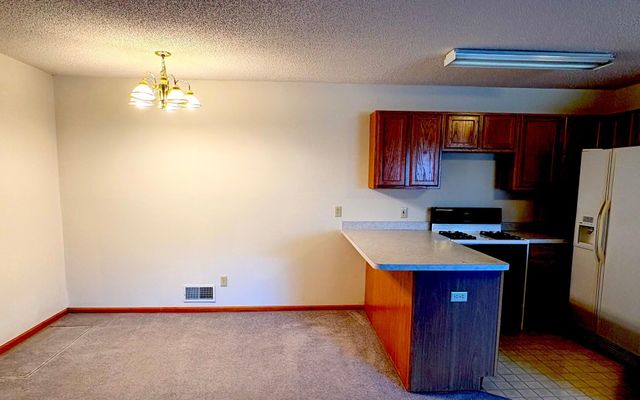 6811 York Place N 4, Brooklyn Center, MN 55429