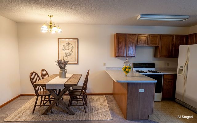 6811 York Place N 4, Brooklyn Center, MN 55429
