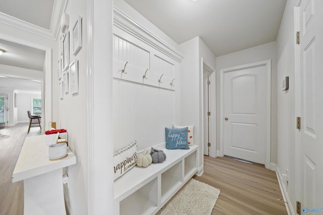 6077 Thorntons Way Circle, Huntsville, AL 35810