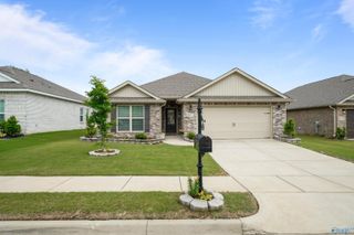 6077 Thorntons Way Circle, Huntsville, AL 35810