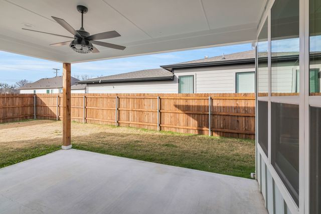 207 W 7th Street, Justin, TX 76247