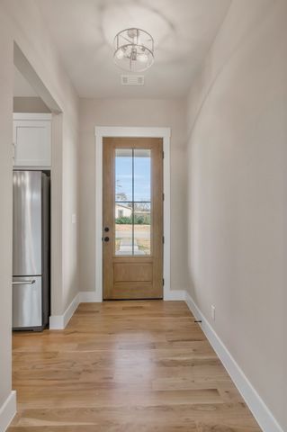 207 W 7th Street, Justin, TX 76247