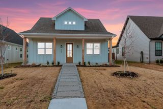 207 W 7th Street, Justin, TX 76247