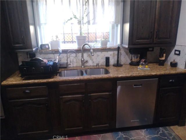 2035 W 71st, Los Angeles, CA 90047