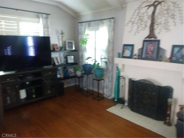 2035 W 71st, Los Angeles, CA 90047