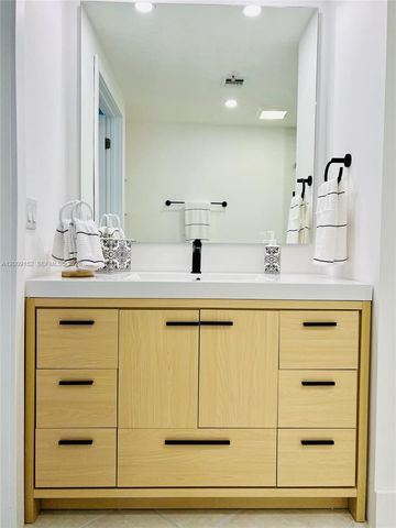 3500 Coral Way 1102, Miami, FL 33145