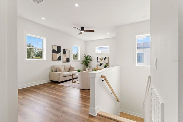 10164 HODSON PLACE, Seminole, FL 33776