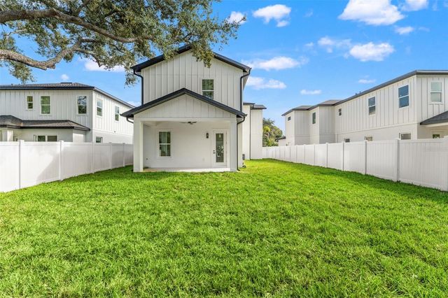 10164 HODSON PLACE, Seminole, FL 33776