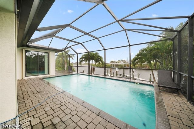 3213 NW 9th ST, Cape Coral, FL 33993