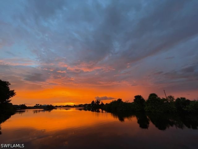 3213 NW 9th ST, Cape Coral, FL 33993