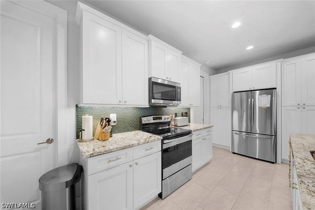 3213 NW 9th ST, Cape Coral, FL 33993