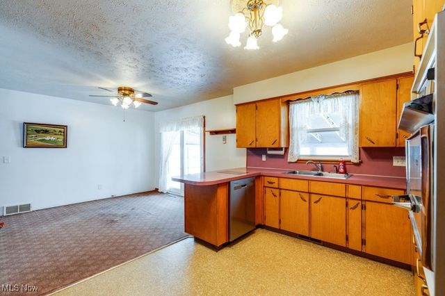 724 New Milford Road, Atwater, OH 44201