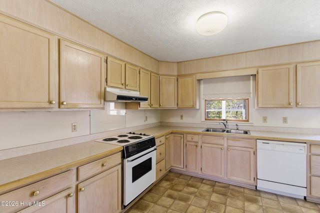 2695 Highway 70 Beaufort, Beaufort, NC 28516