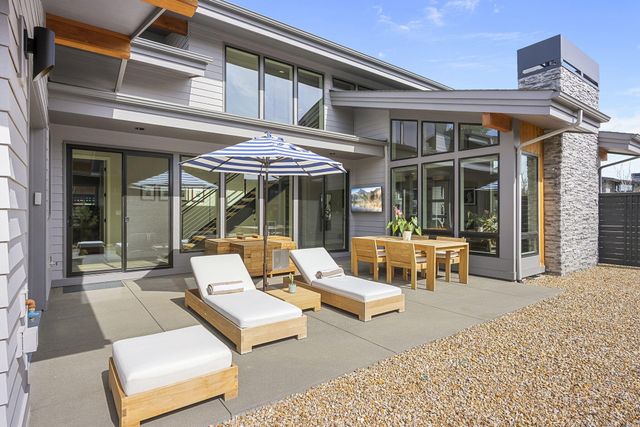 3202 NW Strickland Way, Bend, OR 97703