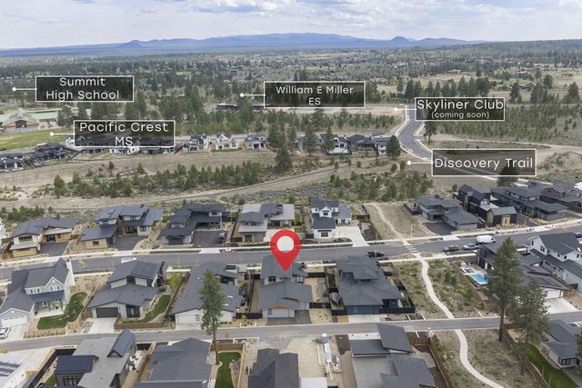 3202 NW Strickland Way, Bend, OR 97703