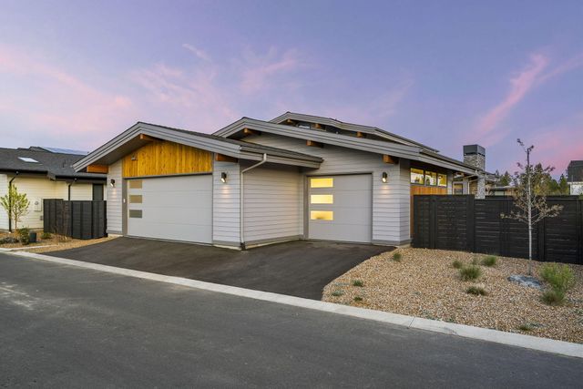 3202 NW Strickland Way, Bend, OR 97703
