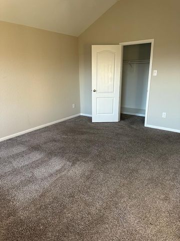 8617 Explorer Drive, Texas City, TX 77591