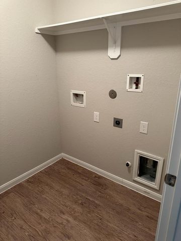 8617 Explorer Drive, Texas City, TX 77591