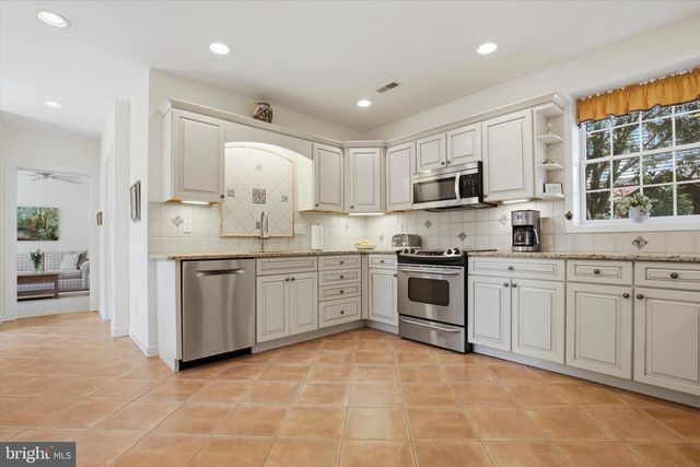 501 RODMAN AVE, Jenkintown, PA 19046