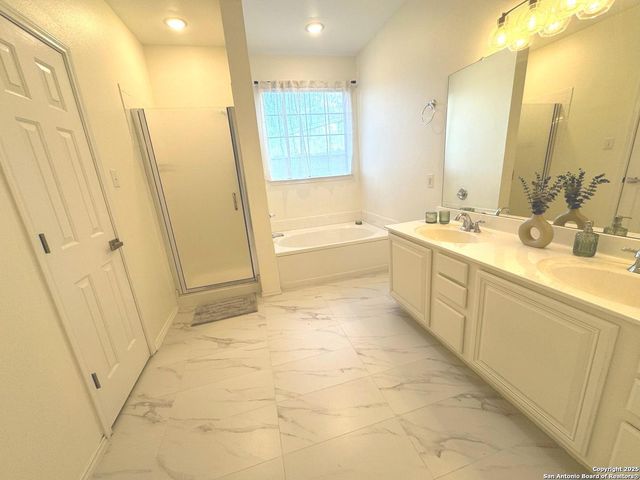 206 Mesa Loop, San Antonio, TX 78258