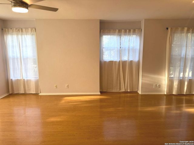 206 Mesa Loop, San Antonio, TX 78258