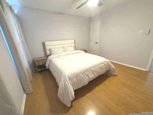 206 Mesa Loop, San Antonio, TX 78258