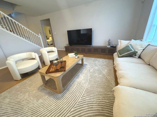 206 Mesa Loop, San Antonio, TX 78258