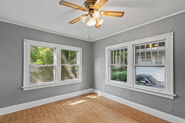 909 Arthur Avenue, Des Moines, IA 50316