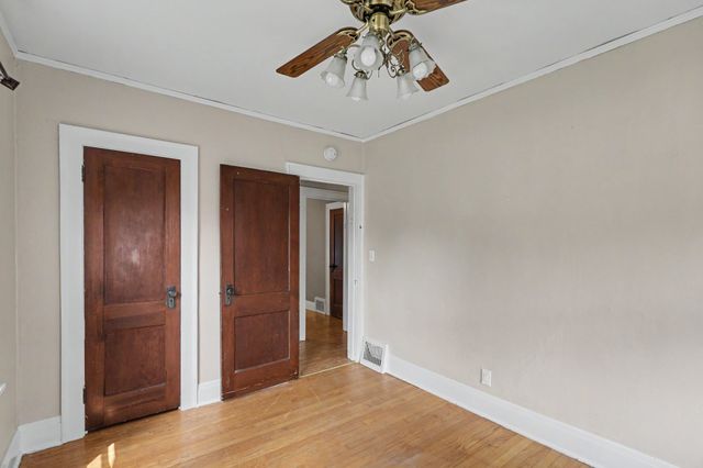909 Arthur Avenue, Des Moines, IA 50316