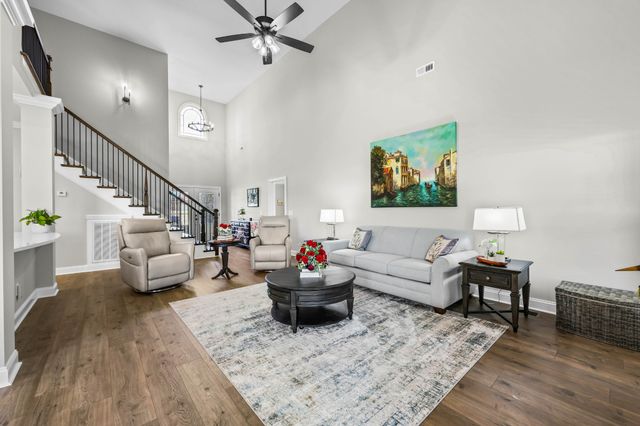 1121 Archibald Dr, Clarksville, TN 37040