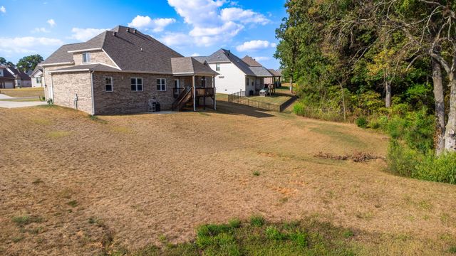 1121 Archibald Dr, Clarksville, TN 37040