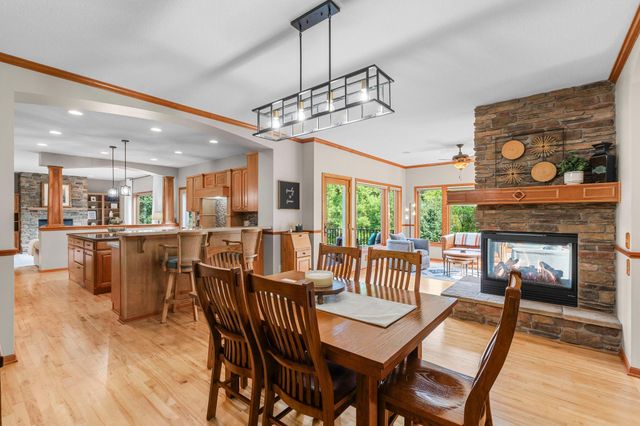 1106 Overlook Lane, Carver, MN 55315