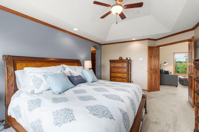 1106 Overlook Lane, Carver, MN 55315
