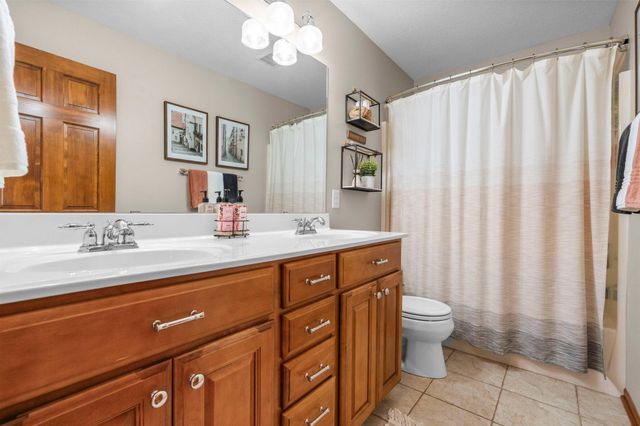 1106 Overlook Lane, Carver, MN 55315