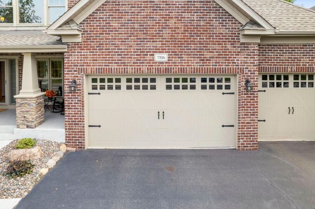 1106 Overlook Lane, Carver, MN 55315