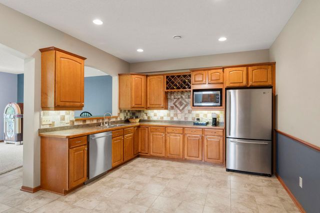 1106 Overlook Lane, Carver, MN 55315