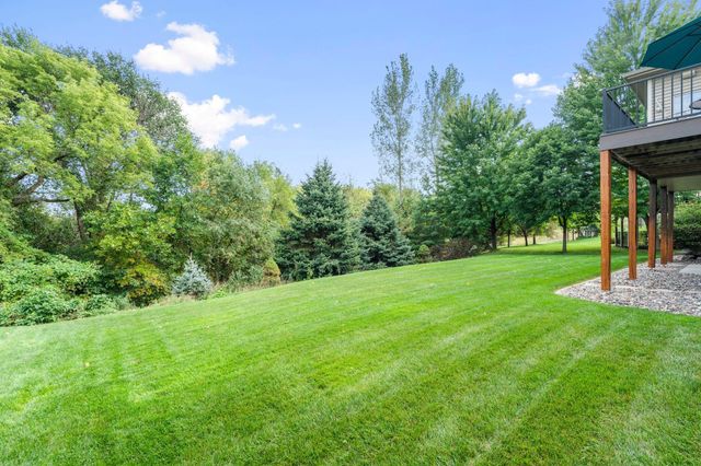 1106 Overlook Lane, Carver, MN 55315
