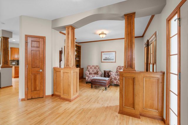 1106 Overlook Lane, Carver, MN 55315