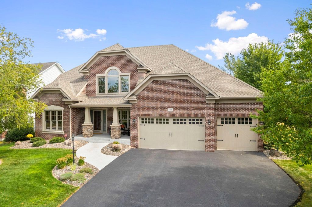 1106 Overlook Lane, Carver, MN 55315 — exterior
