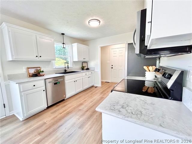 6418 Streeter Drive, Hope Mills, NC 28348