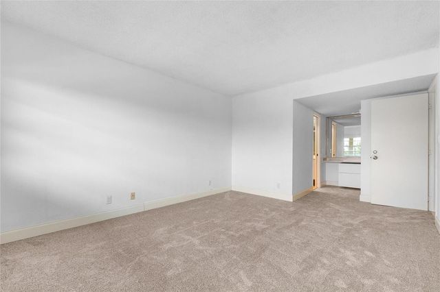 535 Oaks Drive 508, Pompano Beach, FL 33069