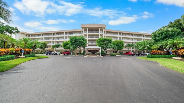 535 Oaks Drive 508, Pompano Beach, FL 33069