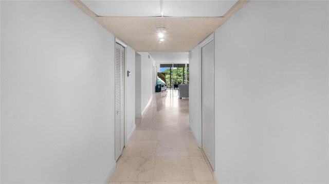 535 Oaks Drive 508, Pompano Beach, FL 33069