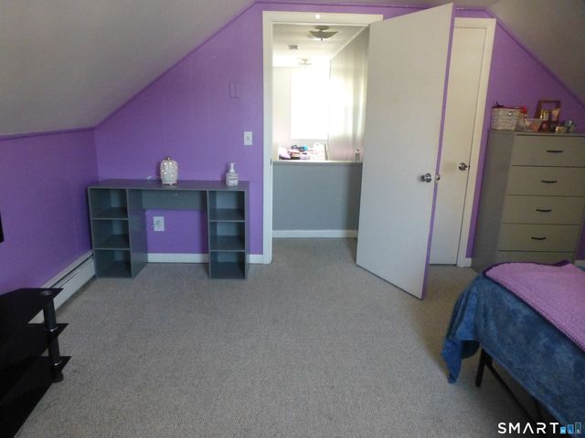 593 Mohegan Avenue Parkway, Waterford, CT 06375