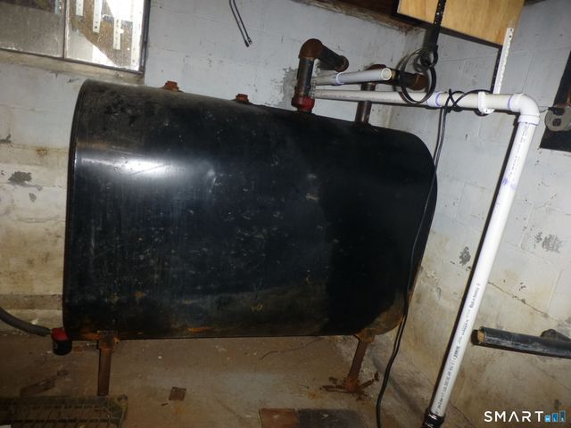 593 Mohegan Avenue Parkway, Waterford, CT 06375