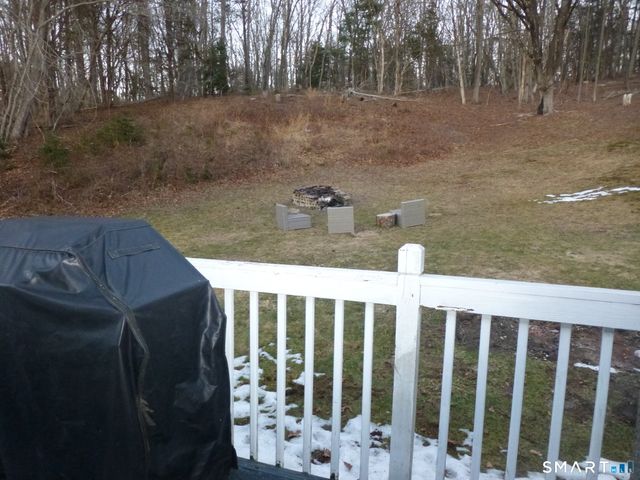 593 Mohegan Avenue Parkway, Waterford, CT 06375