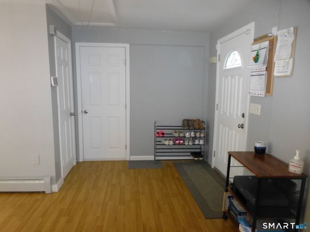 593 Mohegan Avenue Parkway, Waterford, CT 06375