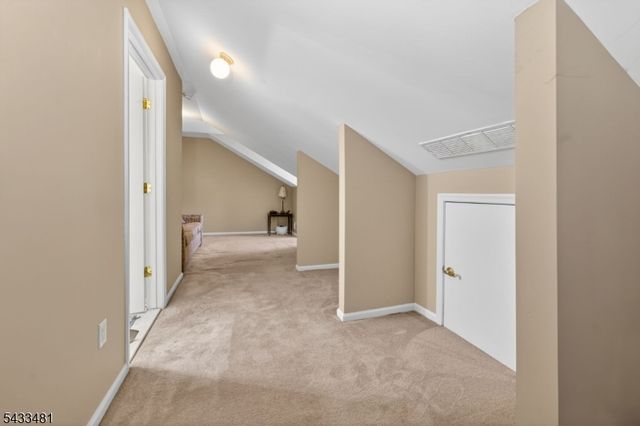 21 Samson Dr, Raritan Twp., NJ 08822